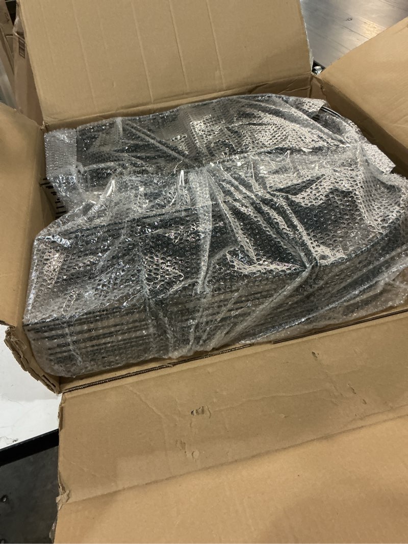 Condition photo showing Good Condition for amagabeli 35 panels 18in(h)×50ft(l) decorative garden fence no dig rustproof metal pre-linking fence panels garden edging border animal barrier fencing for flower beds yard patio outdoor decor green 18in(h) x 50ft(l) green