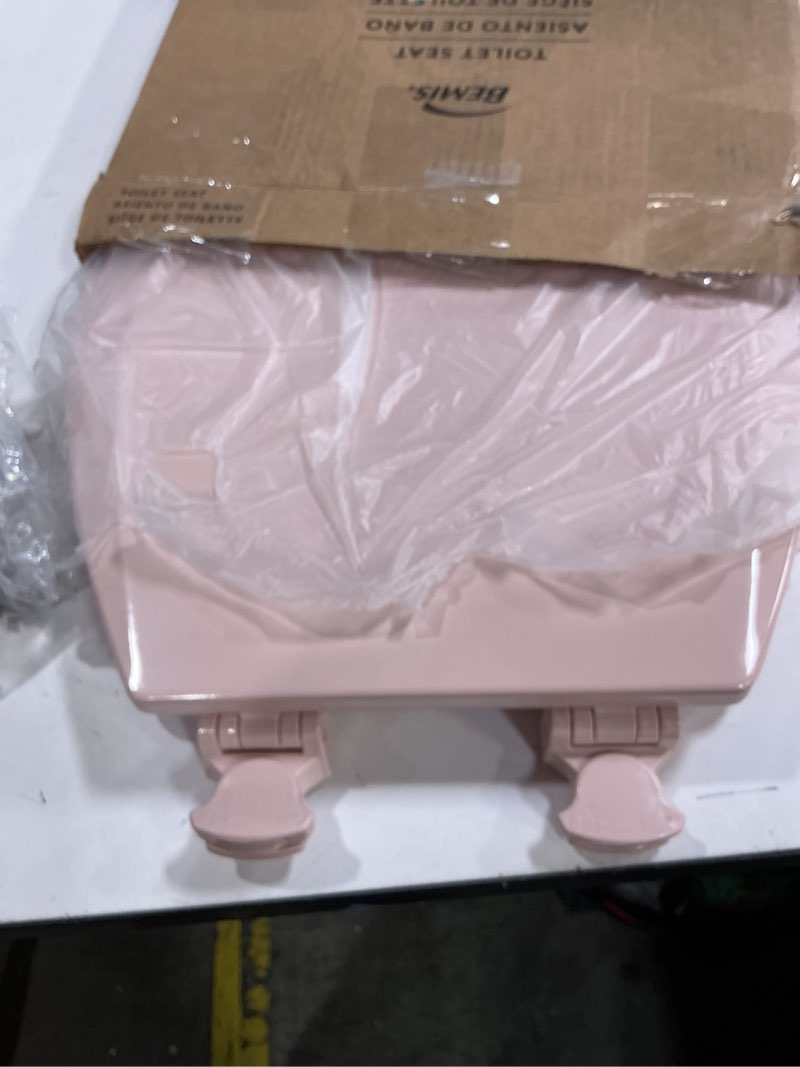 Condition photo showing Good Condition for Bemis 500EC 063 Toilet Seat with Easy Clean & Change Hinges, 1 Pack Round, Venetian Pink
