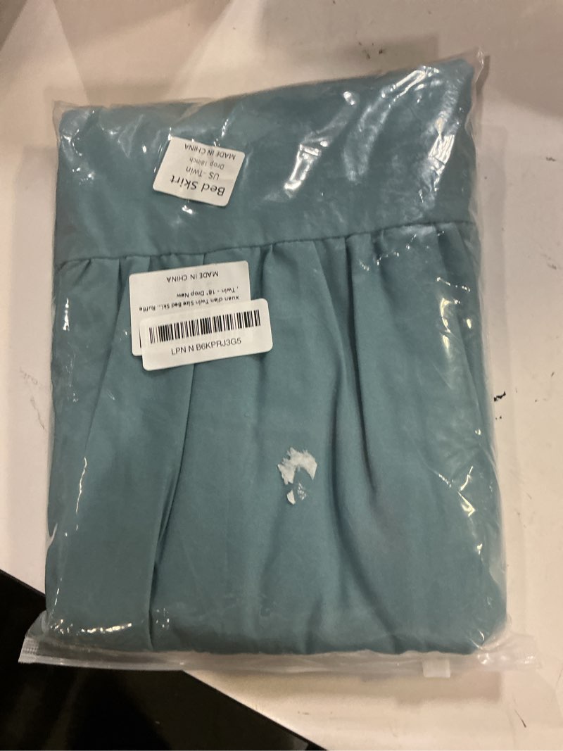 Condition photo showing Good Condition for twin size bed skirt ruffled bed skirts with split corners, 18 inch drop dust ruffle bed skirt with platform, teal blue, twin - 18" drop teal blue 18''twin