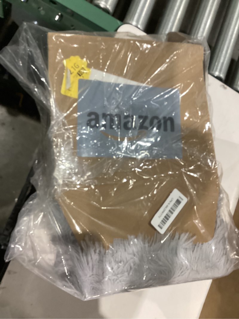 Condition photo showing Good Condition for Dog Heating Pad 28x18 in with Smart Thermostat Switch and Power Line Protection Tube,Obtained MET and UL Dual Certification,Waterproof Puppy Heating Pad- Gray Grey Plush 28.0"L x 18.0"W