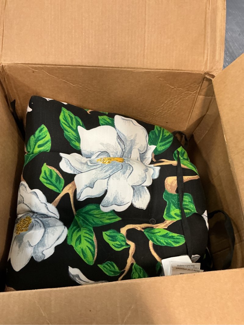 Condition photo showing Good Condition for Pillow Perfect Floral Indoor/Outdoor Chair Seat Cushion, Tufted, Weather, and Fade Resistant, 19" x 19", Black/White Magnolia, 2 Count