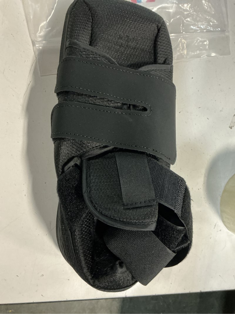 Condition photo showing Good Condition for braceability closed toe medical walking shoe - lightweight broken toe cast boot, fractured foot brace for metatarsal stress fracture, post-op bunion, hammertoe surgery recovery - for men or women (m) medium