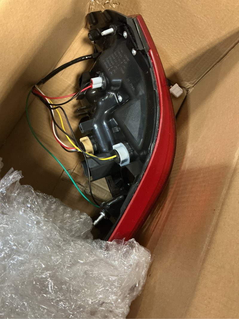 Condition photo showing Good Condition for huray left outer tail light fit for nissan altima 2016-2018 lh taillight tail lamp rear brake lamp assembly replacement accessory replacement for ni2804106 (driver side) lh(driver side)