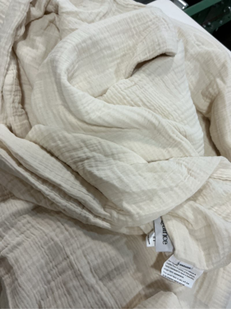 Condition photo showing Good Condition for organic cotton gauze duvet cover set king 