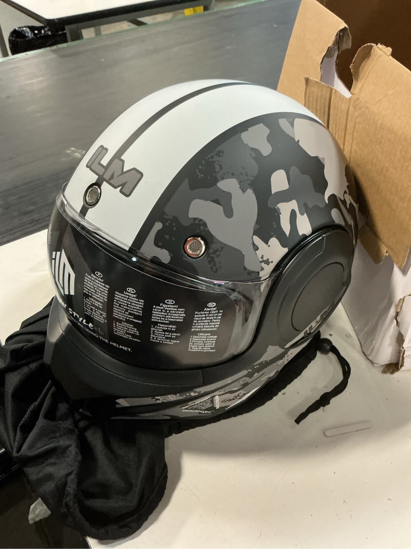 Condition photo showing Good Condition for ilm vintage full face modular motorcycle helmet for adults men atv utv snowmobile with 180° reversible chin guard dot ilm-b707(camouflage, l) large camouflage