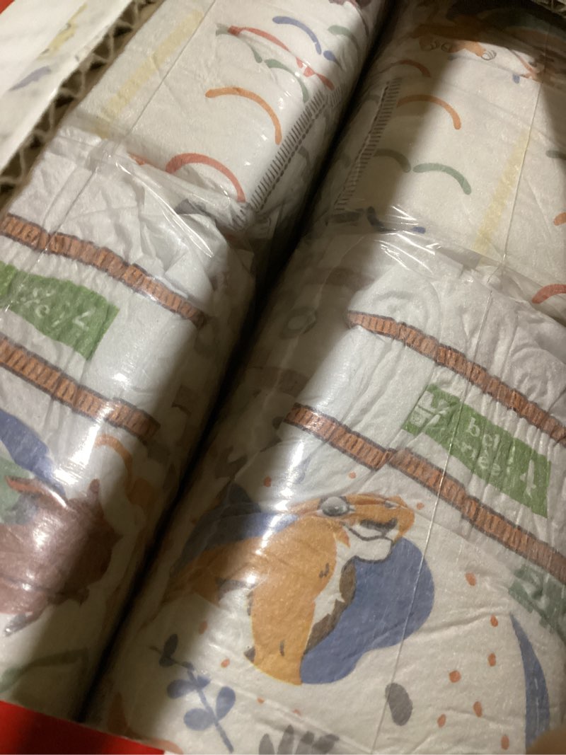 Condition photo showing New/Like New for huggies little movers baby disposable diapers - size 4 -120ct