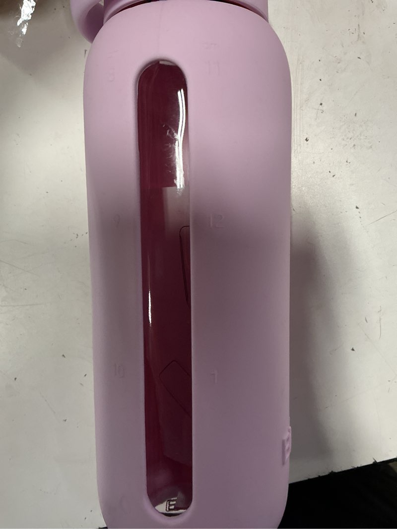 Condition photo showing Good Condition for bink glass waterbottle pink small day bottle