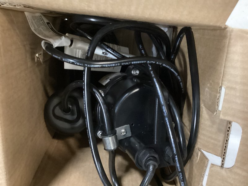https://lotting-media.assets.bidfta.com/lotting_1f27a797-dbe9-434e-bcdb-968349ae393d