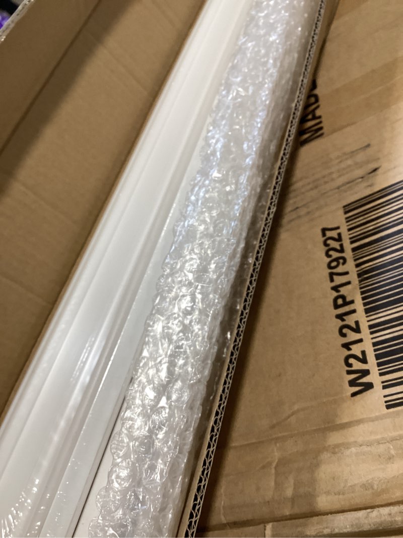 Condition photo showing Good Condition for art3d door frame trim kit,decorative polyester door trim molding, maintenance-free, seals out dirt, bugs, wind, snow, and water, suitable for outdoor and indoor use, 80" x 36" x 2" white 3-piece set