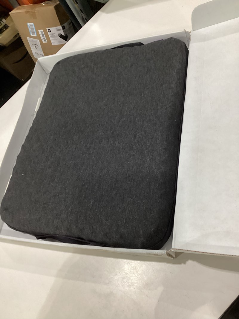 Condition photo showing Good Condition for purple royal seat cushion - seat cushion for the car or office chair - temperature neutral grid
