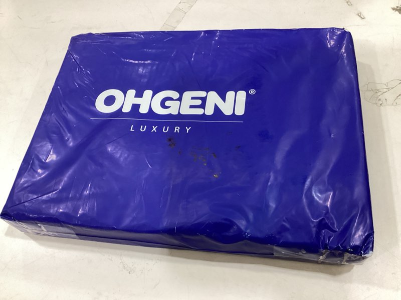 Condition photo showing Good Condition for ohgeni 100% waterproof mattress protector,king size mattress soft pad,pet hair & bedwetting resistant,cooling breathable fitted sheets,washable bed cover,non-slip deep pocket,noiseless for bedroom 1- white king