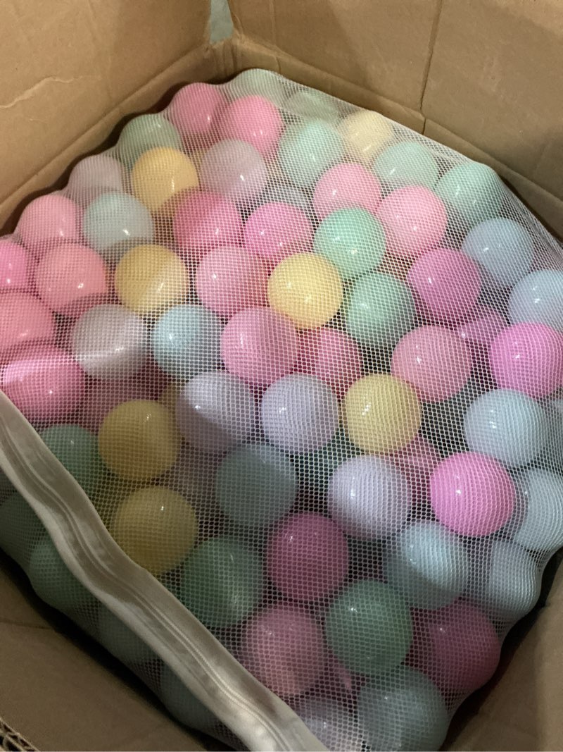 Condition photo showing Good Condition for amazon basics bpa-free ball pit balls with storage bag, crush-proof plastic for toddlers kids 12+ months play, 6 pastel colors, 1000 count 1,000 balls pastel colors