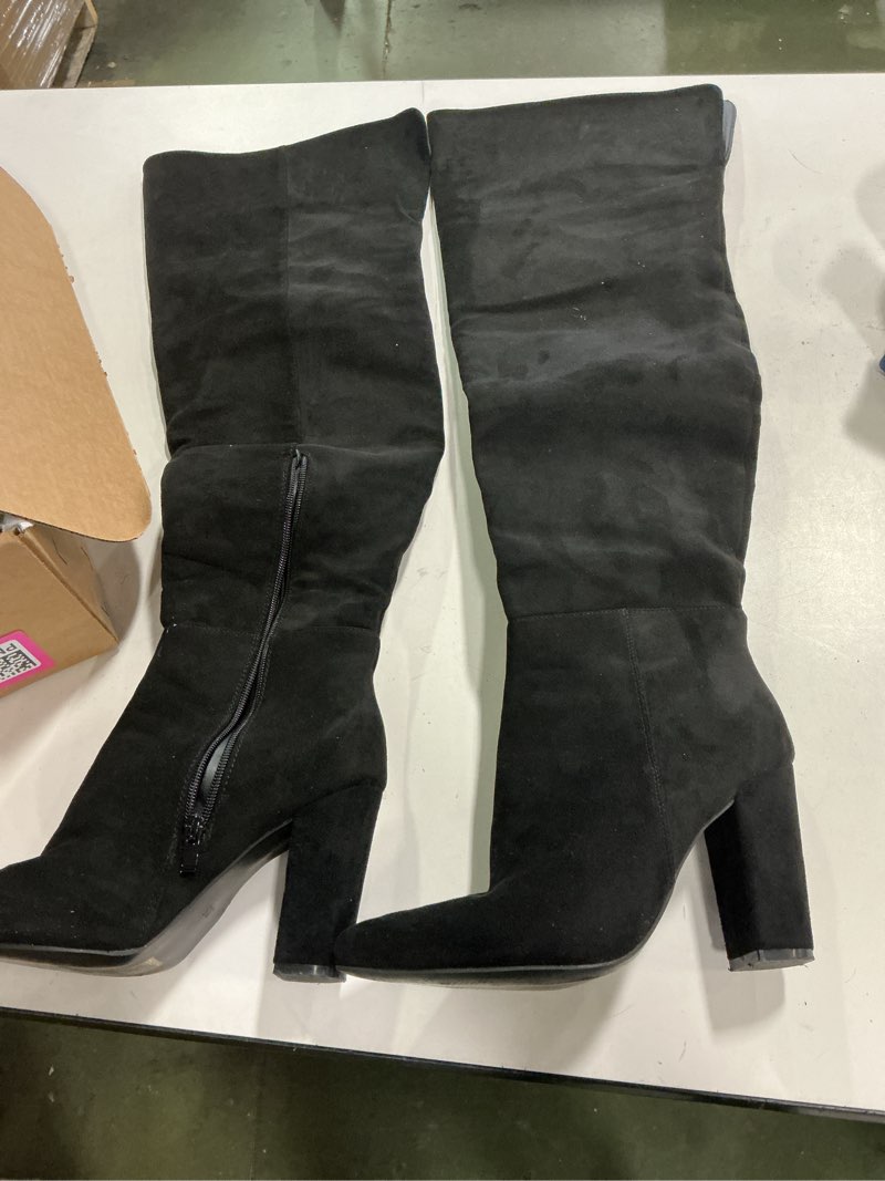 Condition photo showing Good Condition for Steve Madden womens Blyss 8.5 Black Suede