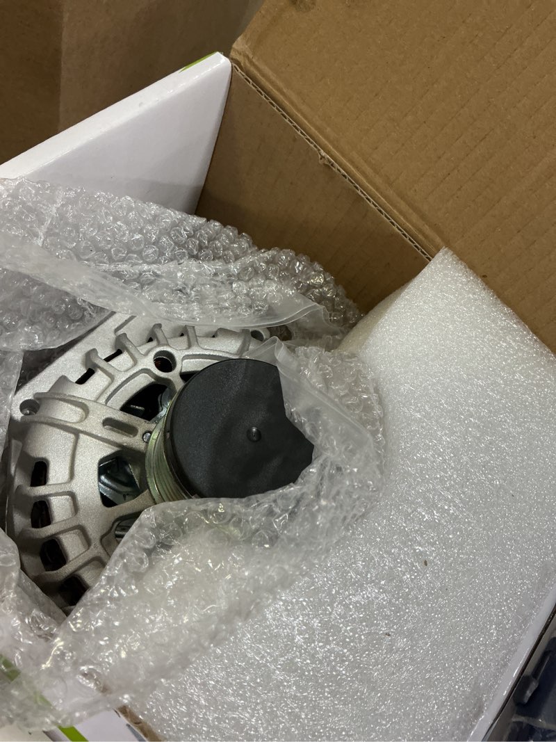 Condition photo showing Good Condition for ACDelco Gold 335-1086 (88877296) Alternator