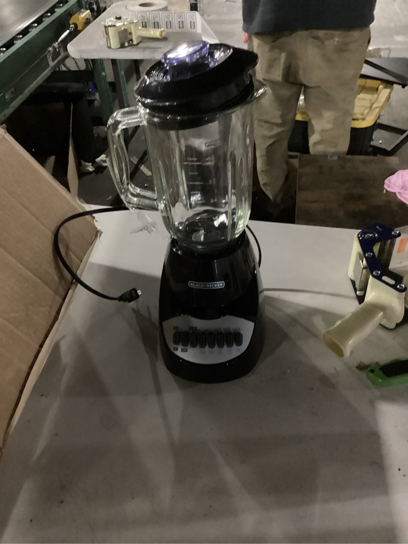 Condition photo showing Good Condition for BLACK+DECKER Countertop Blender with 6-Cup Glass Jar, 10-Speed Settings, Black, BL2010BG