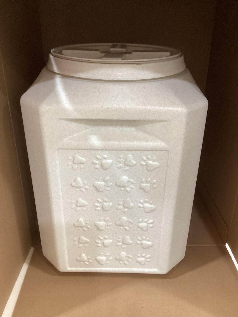 Condition photo showing Good Condition for gamma2 vittles vault pet food storage containers - sealed dog and cat food storage container, fits up to 50lbs, made in the usa - [14" l x 20" h] 1 count (pack of 1) without scoop