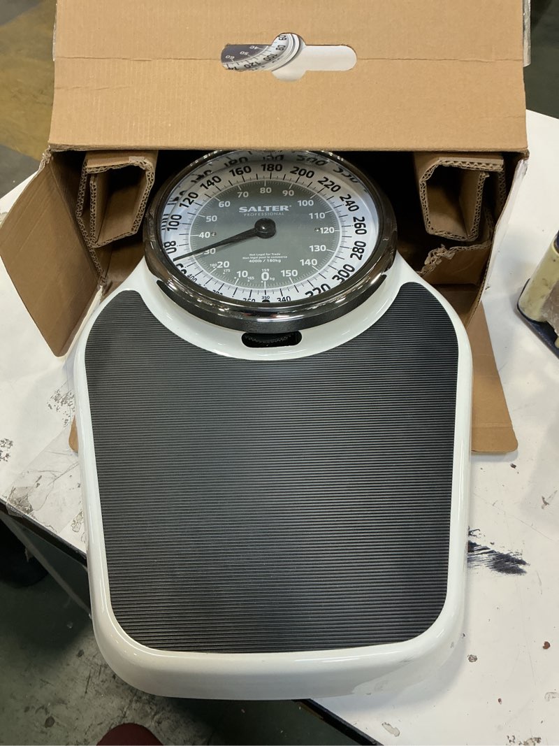 Condition photo showing Good Condition for Salter Pro-Helix Professional Oversized Bathroom Scale with Black Vinyl Anti-Slip Bath Mat, 400 LB Capacity, Analog Scale, 18.25" x 13.0" Black/White White and Black