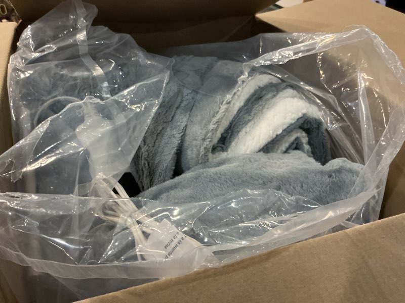 Condition photo showing Good Condition for heated blanket full size electric blanket, faux fur heat blanket, super soft cozy heating blanket with 9 heating levels & 1-9 hours auto off, fast heating & overheat protection, 72" x 84", gray