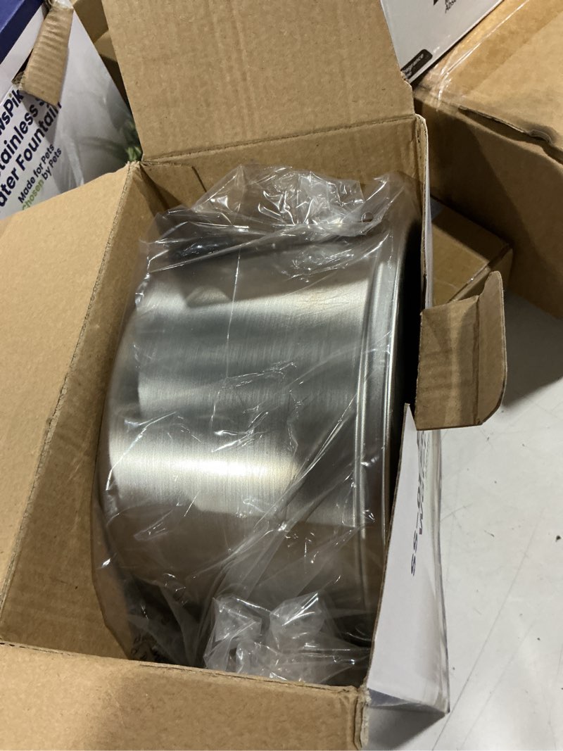Condition photo showing Good Condition for pawspik ss-01 stainless steel faucet-design cat fountain 108.2 oz. silver