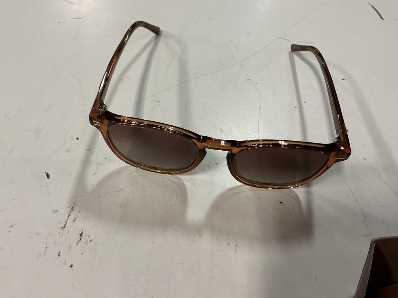 Condition photo showing Good Condition for wearme pro nick men's polarized sunglasses, rounded square frame, uv400 | shatter-resistant lenses, head-turning design, perfect for outdoor activities, includes microfiber pouch for cleaning/storage crystal brown frame / brown gradient lens
