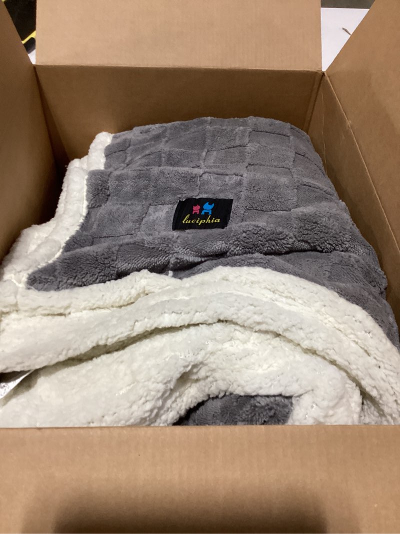 Condition photo showing Good Condition for waterproof pet blanket, liquid pee proof dog blanket for sofa bed couch, reversible sherpa fleece furniture protector cover for small medium large dogs cats, dark gray small?40" x 28"? s (40" x28") dark gray-thicken