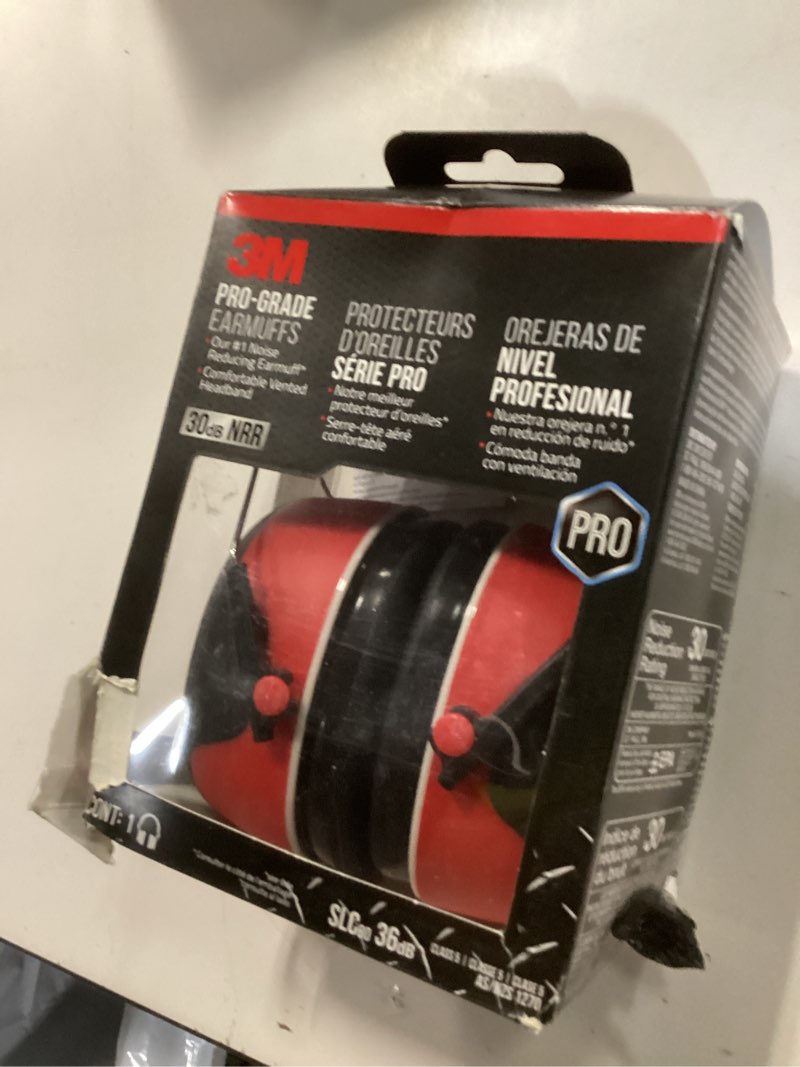 Condition photo showing New/Like New for 3M Pro-Grade Earmuff, Noise Reduction Rating (NRR) 30 dB, Lightweight & Adjustable Ear Muffs, Reduce Pressure Points For All-Day Comfort, Steel Wire Headband With Rubber Overmold Design (90565-4DC-PS)