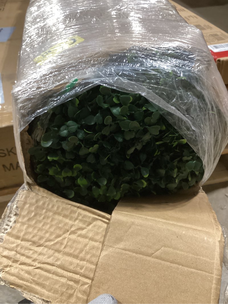 Condition photo showing Good Condition for artificial boxwood roll panels: 60"x128" (53.5 sqft) uv-anti faux hedge privacy screen - 4-layer fake greenery ivy vine grass wall for garden, patio, and balcony backdrop decoration 60"x128" boxwood