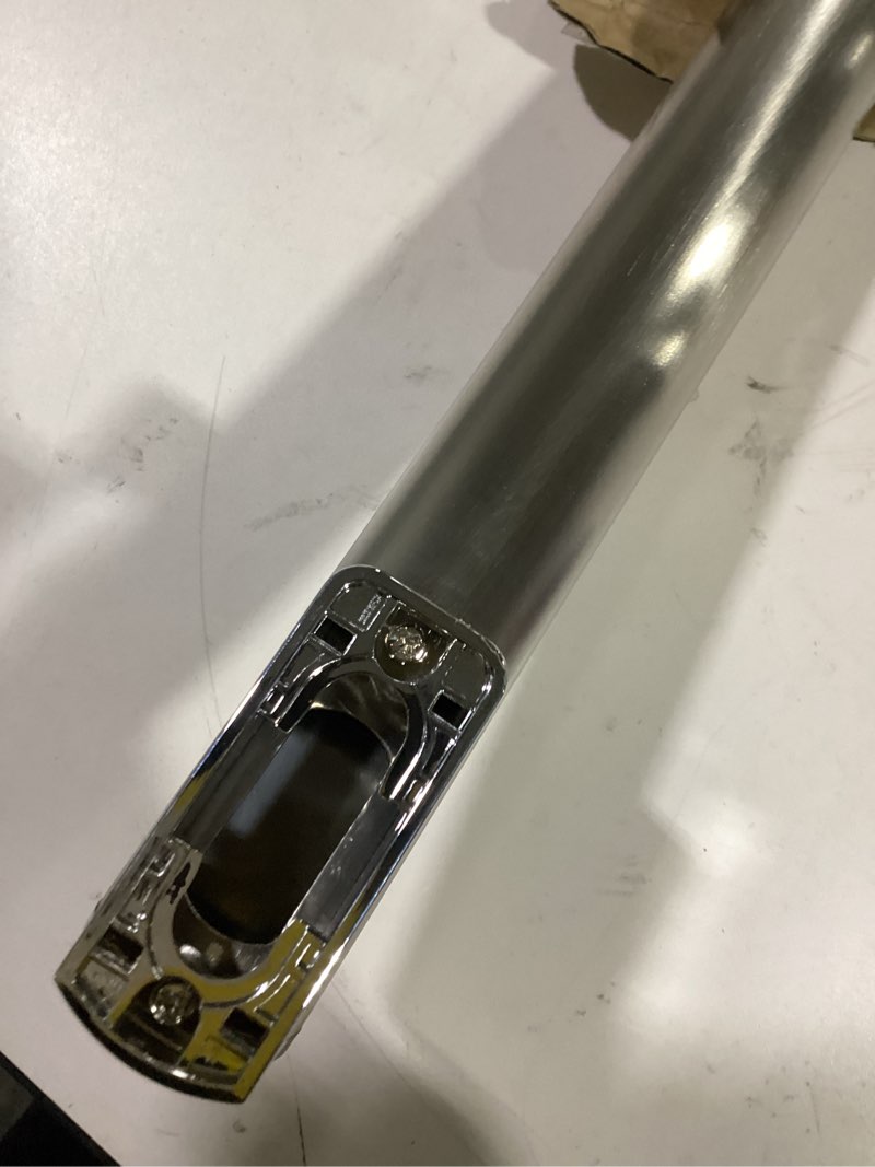 Condition photo showing Good Condition for whirlpool w10837029 door handle