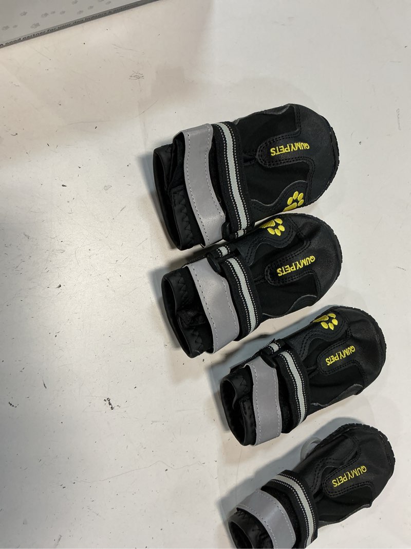 Condition photo showing Good Condition for (Size 6)QUMY Dog Shoes for Large Dogs, Medium Dog Boots & Paw Protectors for Winter Snowy Day, Summer Hot Pavement, Water-Resistant in Rainy Weather, Outdoor Walking, Indoor Hardfloors Skid-Resistant Sole Black Size 6: 2.6''x3.0''(W*L) (Pack of 4)