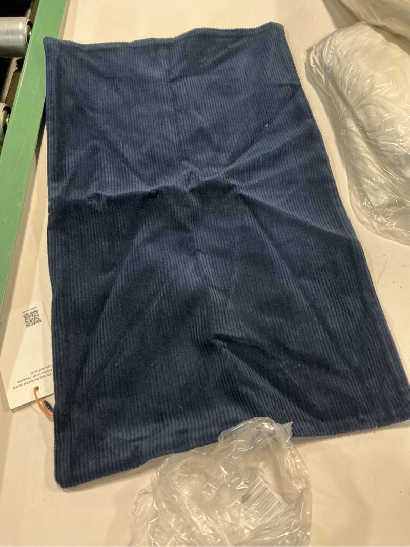 Condition photo showing New/Like New for corduroy cotton velvet pillow cover, 12x20, navy
