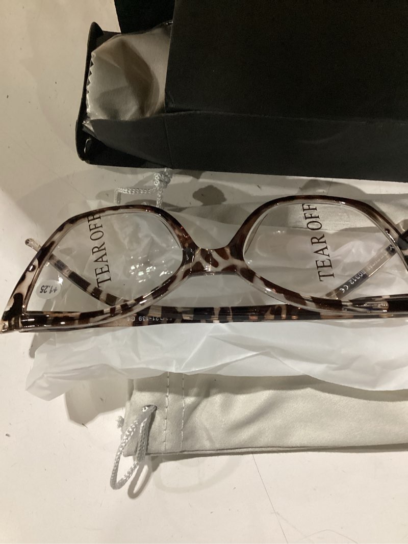 Condition photo showing Good Condition for mare azzuro cat eye reading glasses women cute readers 0 1.00 1.25 1.50 1.75 2.00 2.25 2.50 2.75 3.00 3.50 4.00 5.00 6.00 (brown, 1.25)