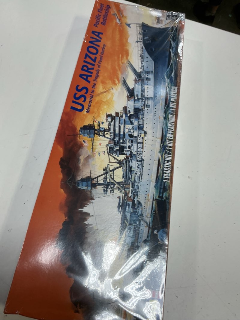 Condition photo showing New/Like New for revell 85-0302 uss arizon battleship model military ship kit 1:426 scale 133-piece skill level 4 plastic model building kit, gray
