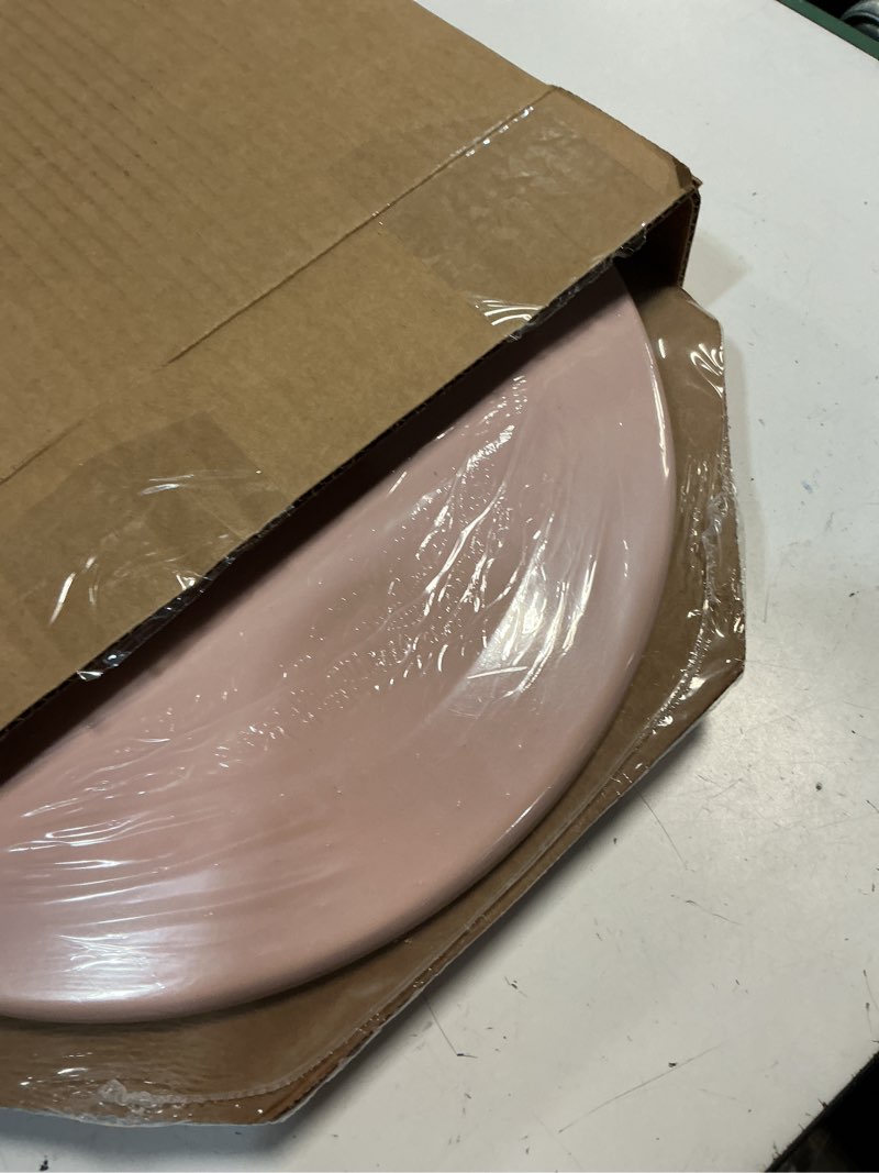 Condition photo showing New/Like New for bemis 500ec 063 toilet seat with easy clean & change hinges, 1 pack round, venetian pink seat round