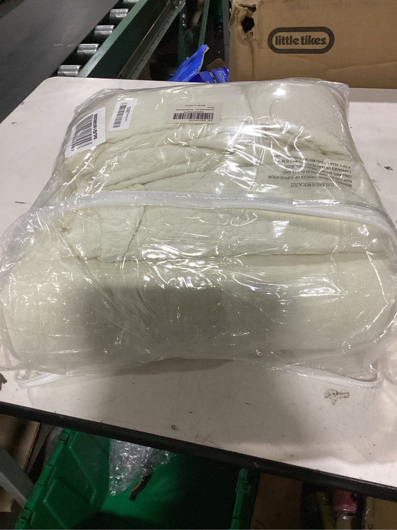 Condition photo showing Good Condition for honeilife quilt sets king size - microfiber bedspreads for king bed, 3-piece lightweight coverlets, retro bedlinen sets, king quilt bedding set all season use-beige king-106"x96" beige