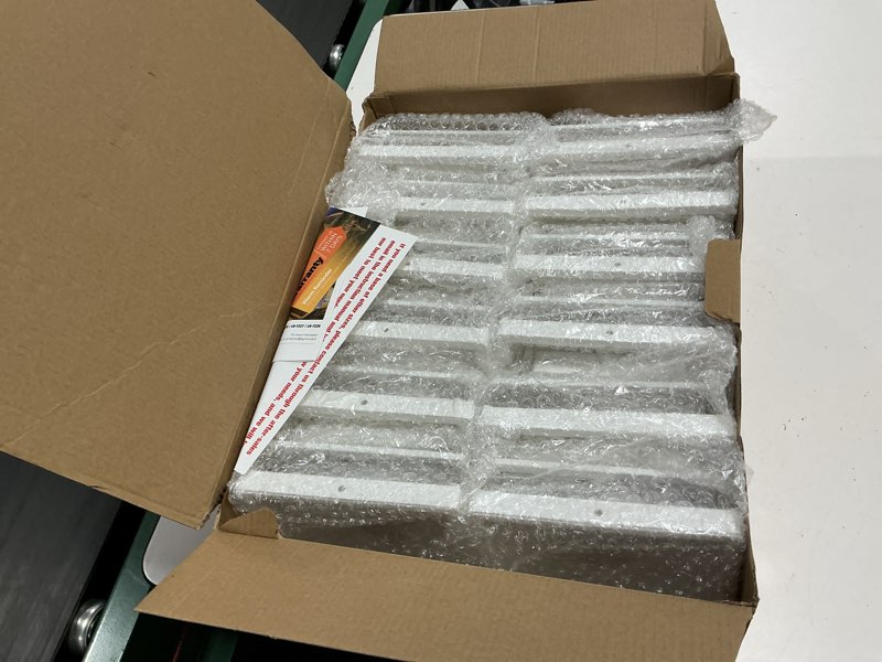 Condition photo showing New/Like New for aponuo solar post cap lights 12-pack, white ip64 waterproof 16 led fence post solar lights for 4x4 5x5 6x6 wood/vinyl posts, 2-mode deck post lights solar powered, 10-hr lighting for patio yard porch white 12 pack