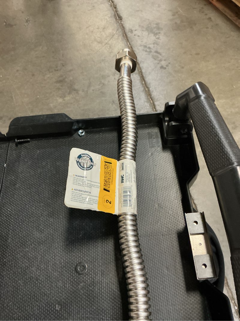 Condition photo showing Good Condition for eastman 24-in 1-in fip inlet x 3/4-in fip outlet corrugated stainless steel water softener connector