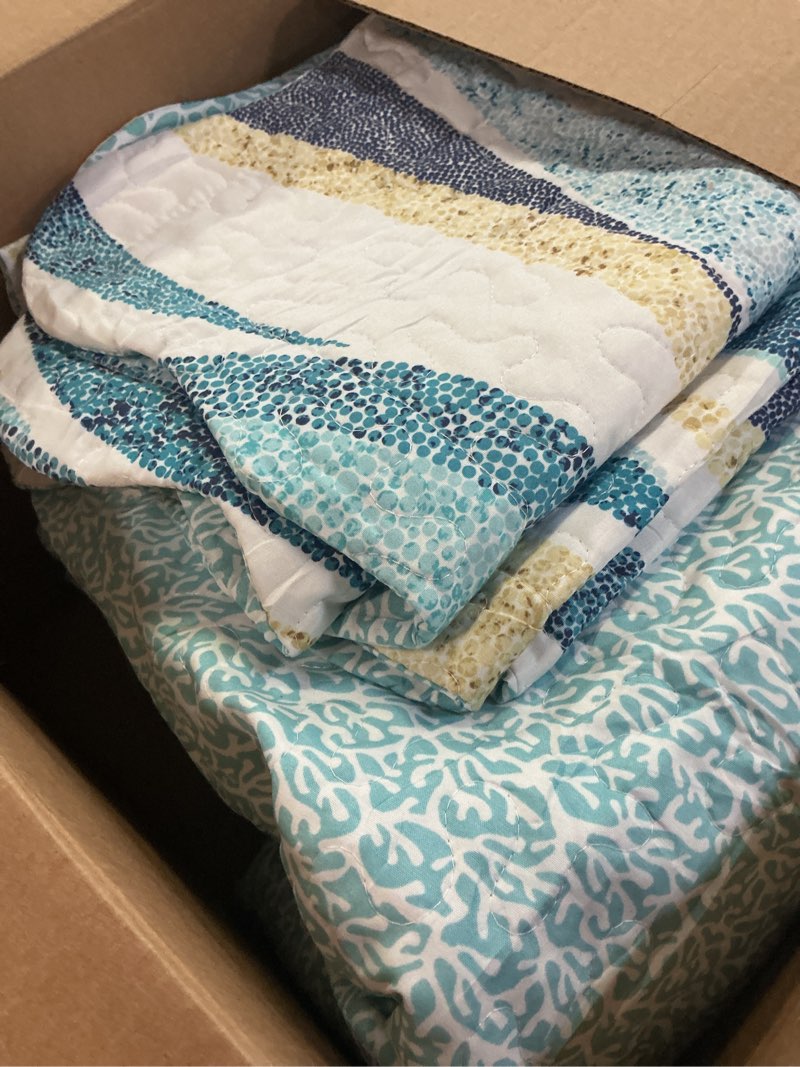 Condition photo showing Good Condition for HoneiLife Beach Quilt King Size - 3 Pieces Coastal Quilt Sets Nautical Bedspreads Ocean Coverlets Lightweight Bed Cover, King Quilt Bedding Set All Season Quilts King-106"x 96" Blue-flowing Sands