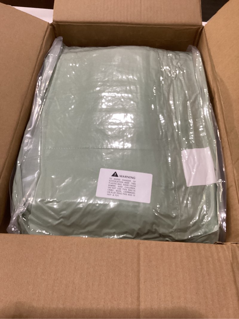 Condition photo showing New/Like New for Oversized California King Comforter Set 120x120, Extra Large King Size Quilts 3 Pieces Lightweight Reversible Down Alternative Comforter for All Season with 8 Corner Tabs -Sage Sage Oversized California King Plus