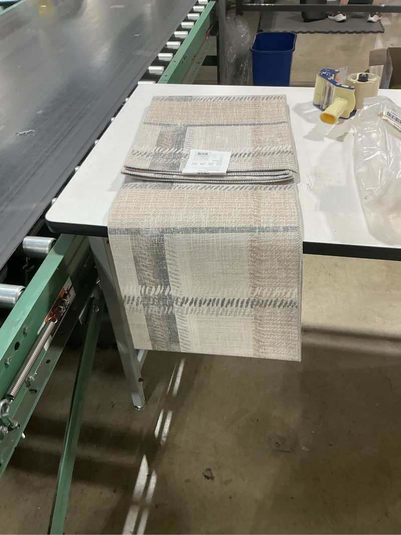 Condition photo showing Good Condition for nele washable runner rug, modern plaid non-slip long rug for hallway kitchen, beige 2’6”x9’