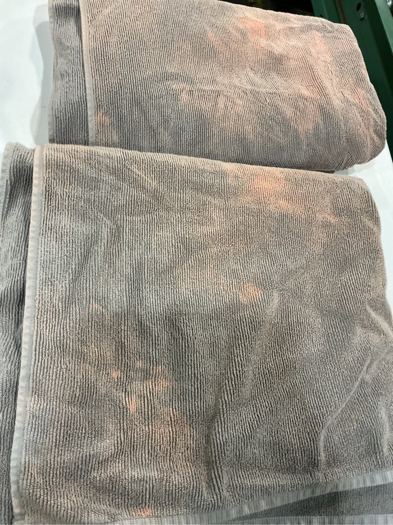 Condition photo showing As Is for turkish ribbed quick dry bath towel (set of 2)