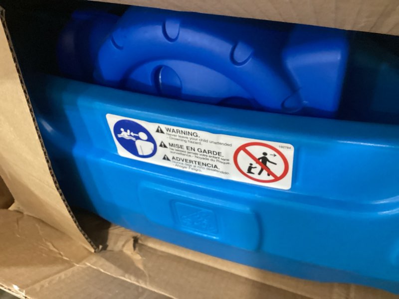 Condition photo showing Good Condition for step2 car wash splash center, kids water table & pretend play car, activity sensory playset, summer outdoor toys, 13 piece water toy accessories, for toddlers 3+ years old