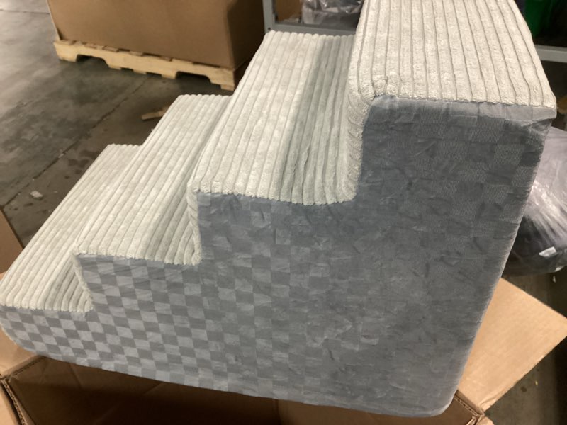 Condition photo showing Good Condition for Vfrog Dog Stairs for Small Dogs,17.5" H,4-Step Dog Steps Ramp for Bed and Couch with High Density Foam,Non-Slip Pet Steps for Dogs and Cats,Pet Stairs with a Washable Cover,Grey Grey 4 4-Step(24"D x 15"W x 17.5"H)