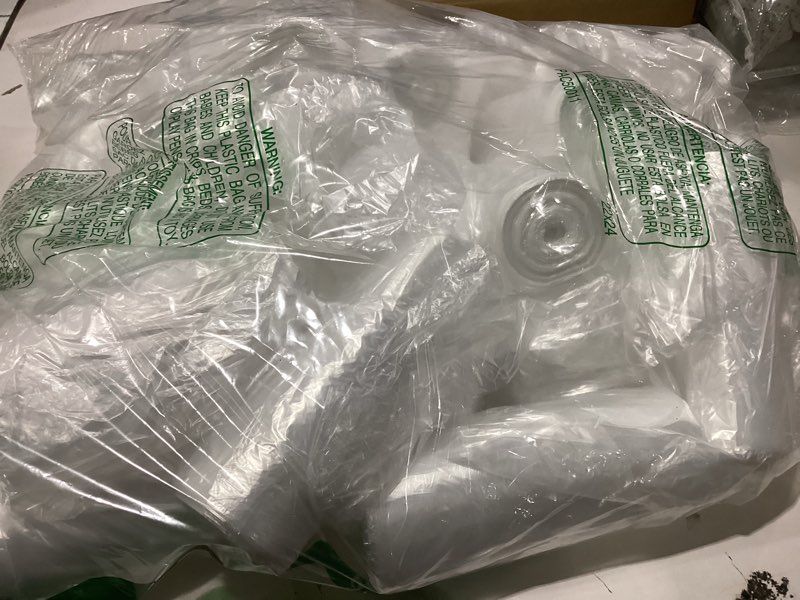 Condition photo showing Good Condition for clear trash bags