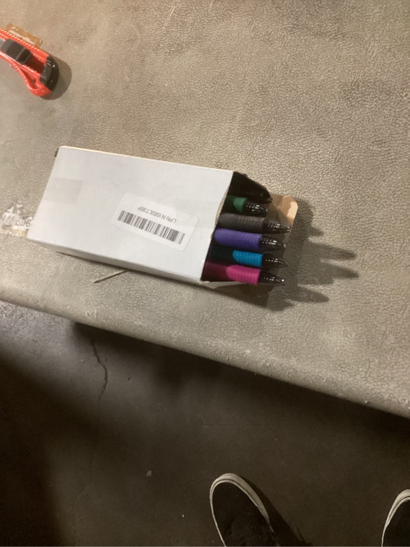 Condition photo showing Good Condition for Pilot G2 Premium Gel Ink Pens, Bold Point (1.0mm), Assorted Colors, 14 Count (12765) Assorted Colors 14 Count (Pack of 1)