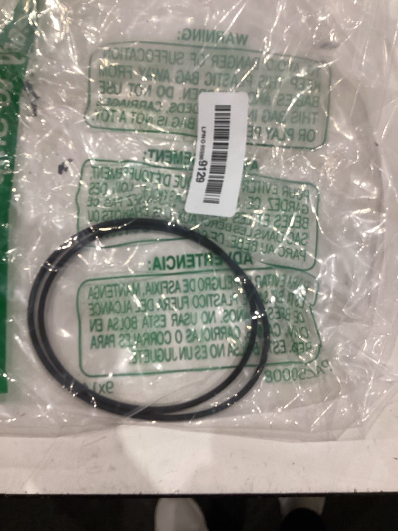 Condition photo showing As Is for gm genuine parts 89047953 differential carrier cover seal