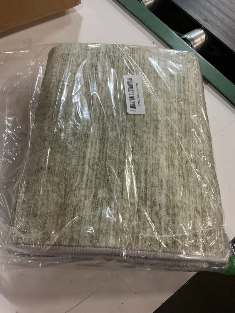 Condition photo showing New/Like New for leevan washable runner rug 2'x5', green hallway runner rug, hand-woven reversible entryway rug, cotton modern bedroom rugs, farmhouse bathroom rugs, soft laundry room mat, long carpet sink foyer green/cream 2' x 5' (rectangular)