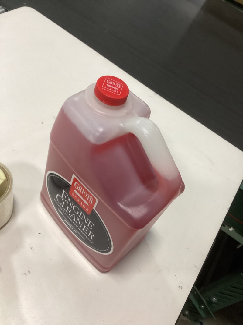 Condition photo showing New/Like New for Griot's Garage Engine Cleaner for Car, Motorcycle, Boat, RV, and Truck, Oil, Dirt, and Grime Remover, 11158, One Gallon 128 Fl Oz (Pack of 1)