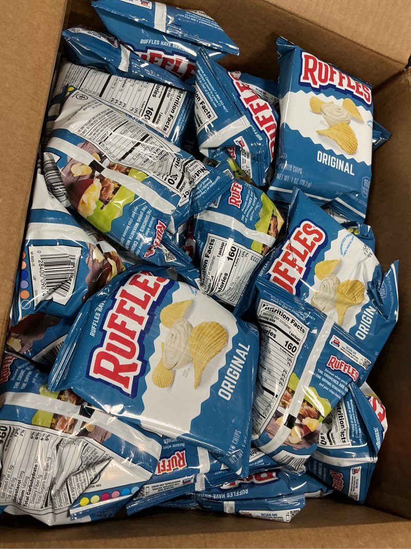 Condition photo showing New/Like New for Best by oct/7/2025))Ruffles Original Potato Chips, 1 Ounce (Pack of 40)