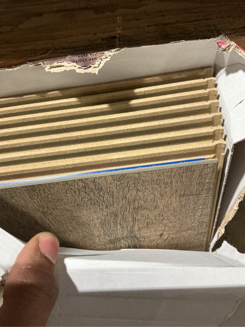 Condition photo showing Good Condition for select surfaces seaside gallery series laminate flooring, 17.49 sq. ft. per box