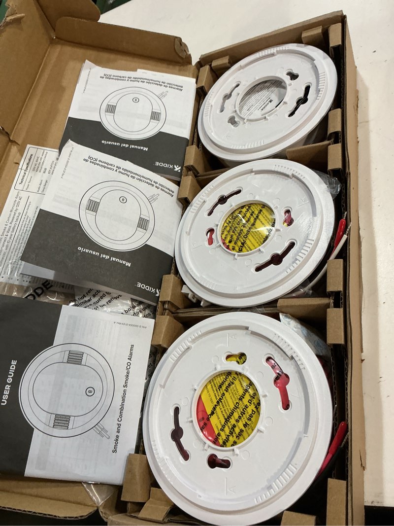 Condition photo showing Good Condition for Kidde Hardwired Smoke & Carbon Monoxide Detector for Home, Voice Alerts, 10-Year Battery Backup, 3-Pack 3 Pack
